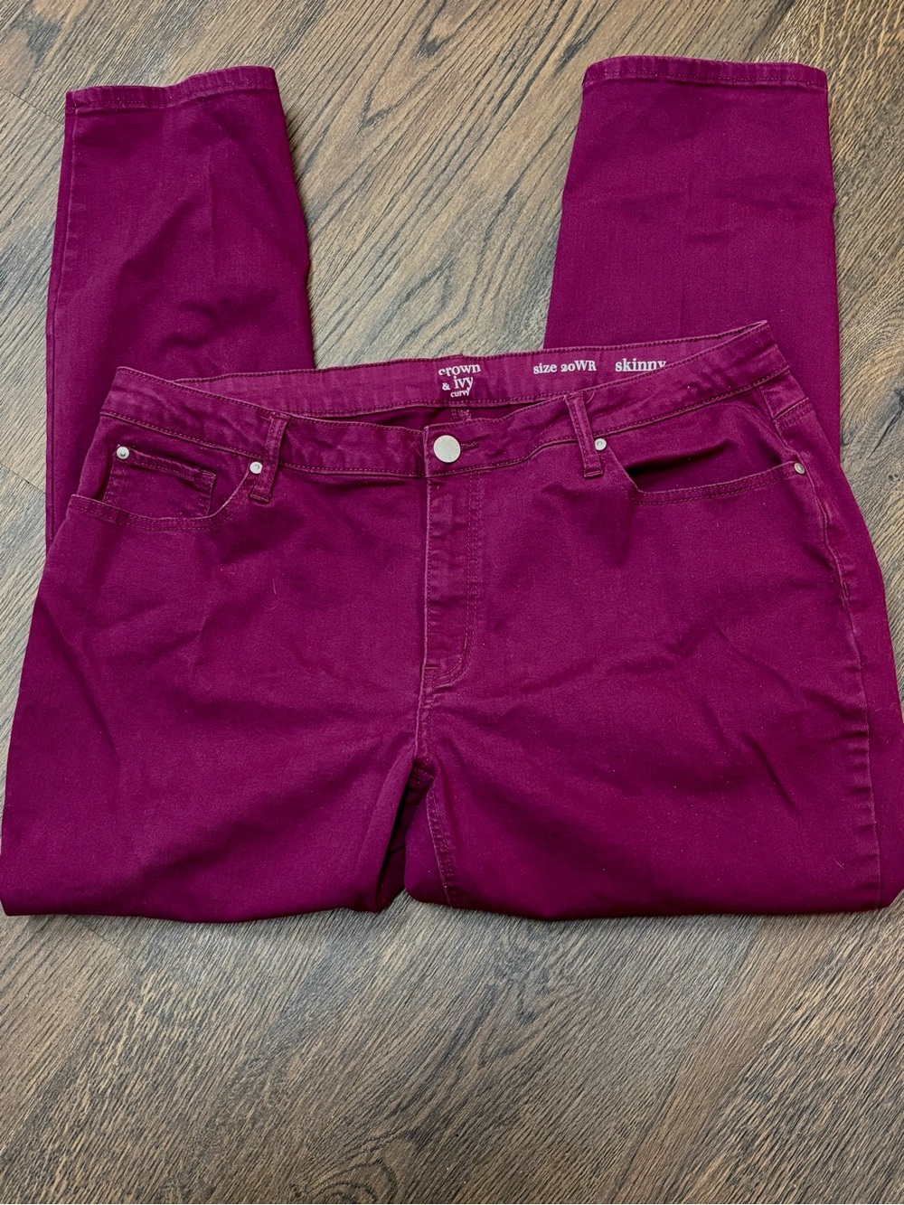crown & ivy Women's Skinny Jeans - Deep Berry